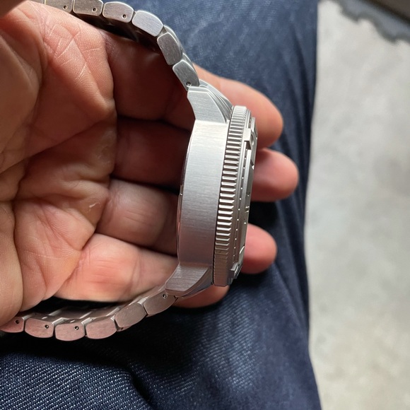 Watch - Picture 6 of 9